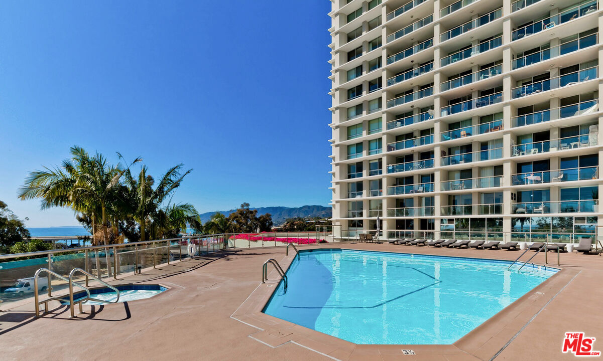 201 Ocean Ave Unit: 609P