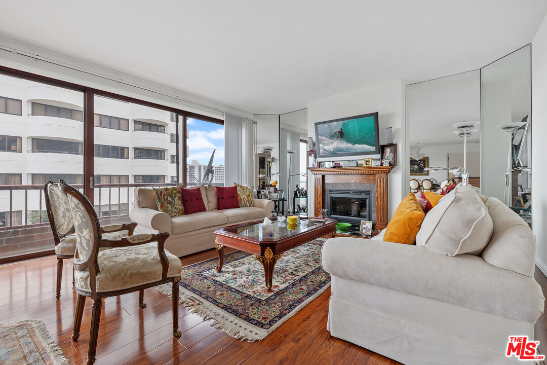 10550 Wilshire Blvd Unit: 1001