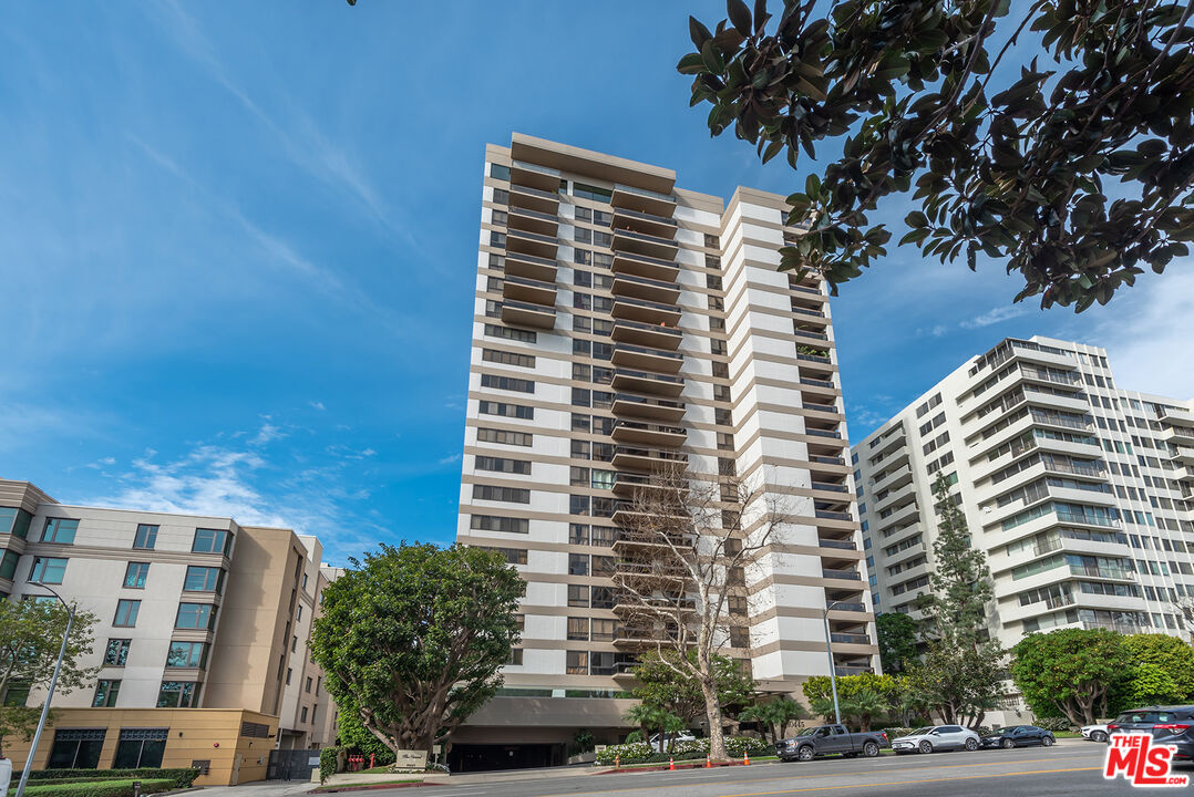 10445 Wilshire Blvd Unit: 402