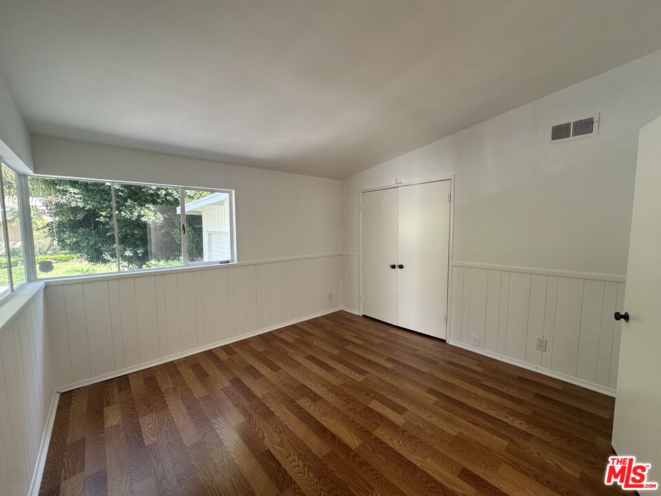 1555 San Ysidro Dr