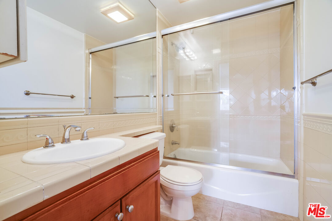 3328 Oakhurst Ave Unit: 109