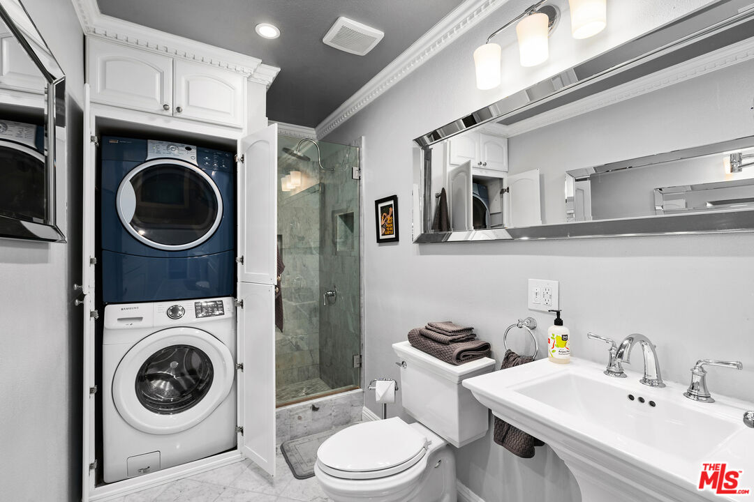 3566 City Terrace Dr