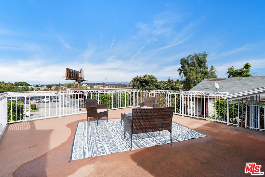 3566 City Terrace Dr