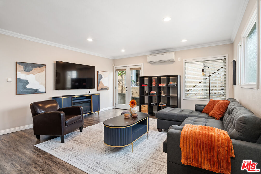 3566 City Terrace Dr