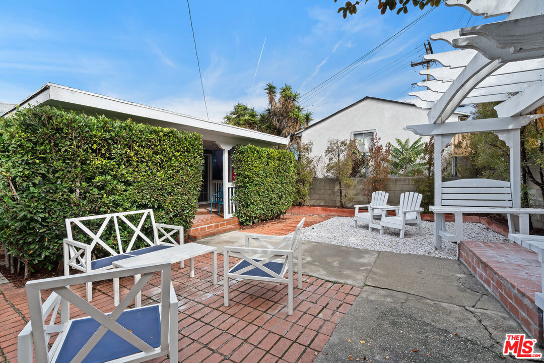 3566 City Terrace Dr