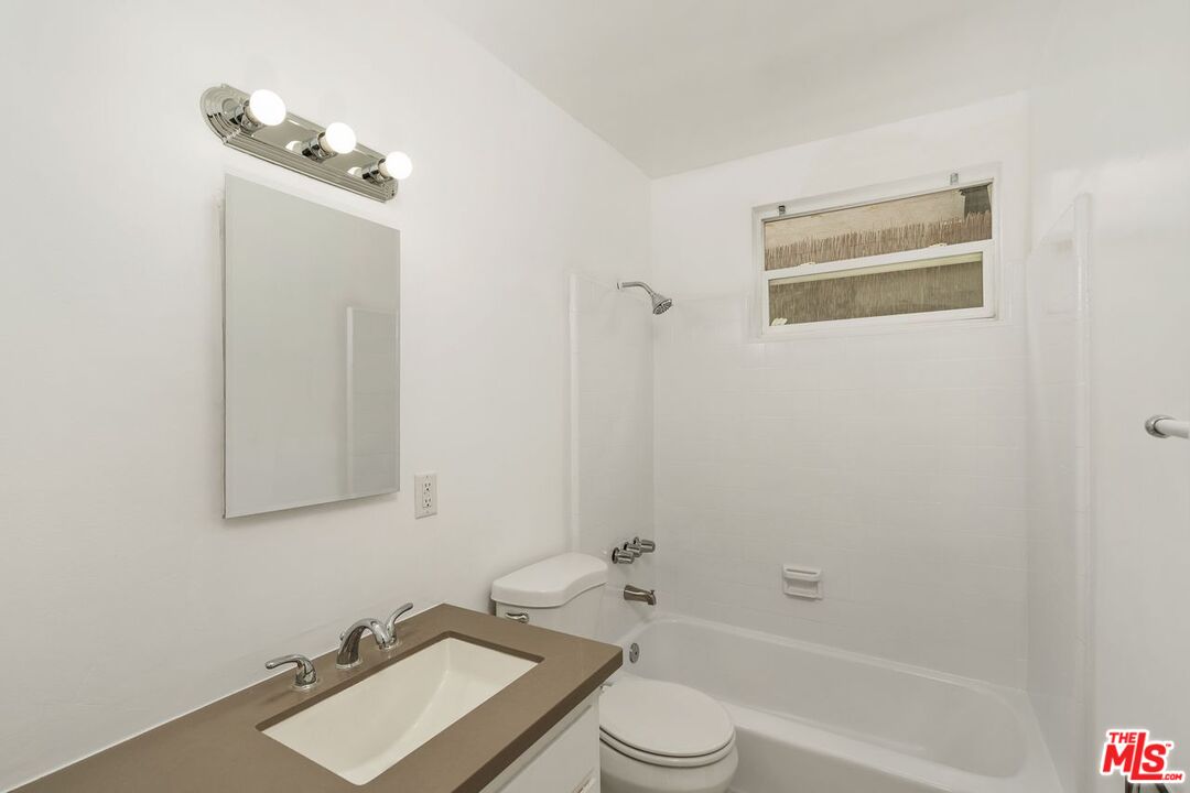 7550 Fountain Unit: 4