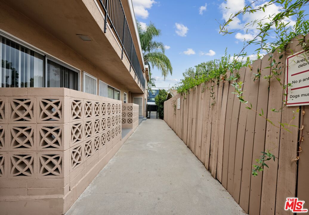 7550 Fountain Unit: 10