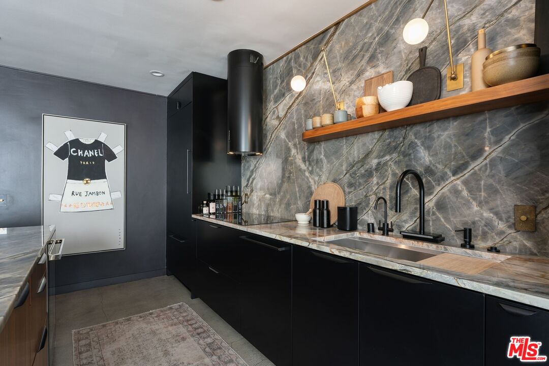 1400 N Sweetzer Ave Unit: 301