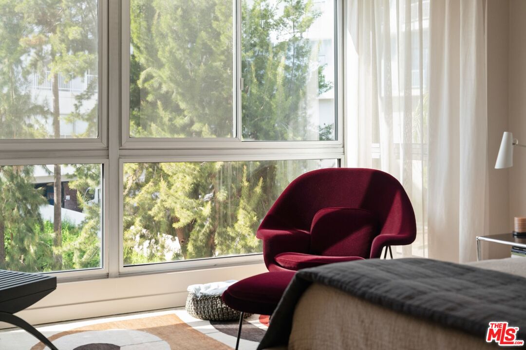 1400 N Sweetzer Ave Unit: 301