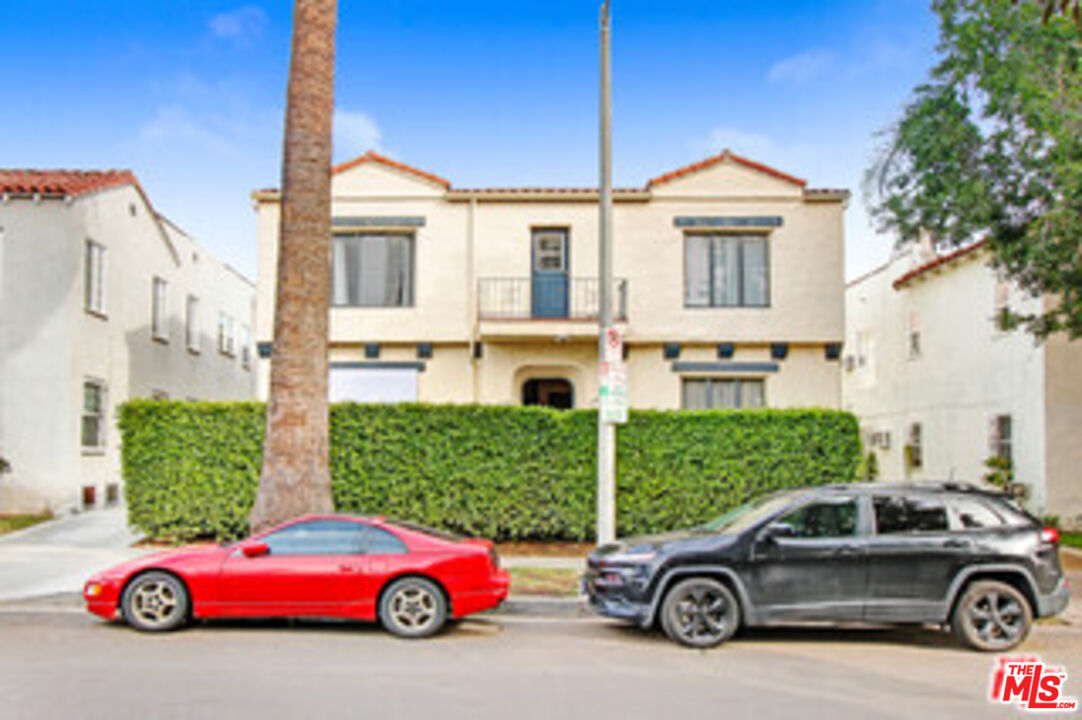 434 N Ogden Dr Unit: 436 1/2