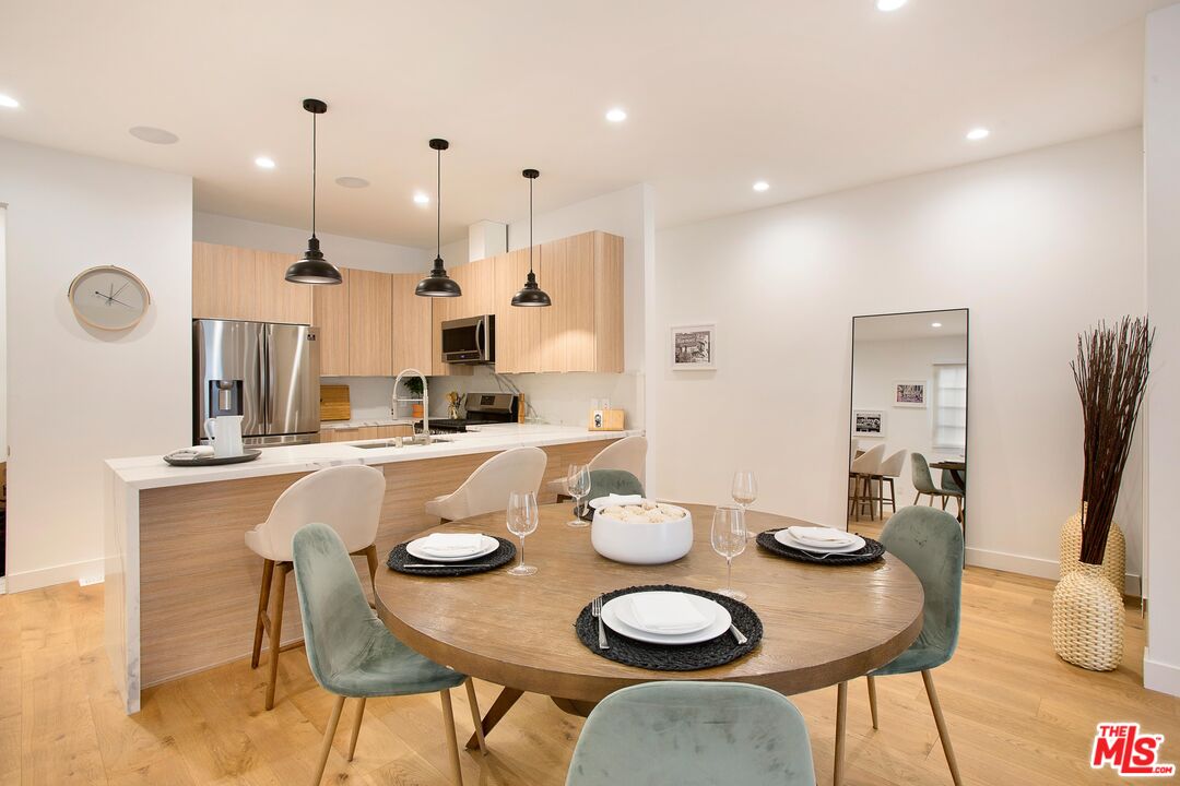 418 N Stanley Ave Unit: 420