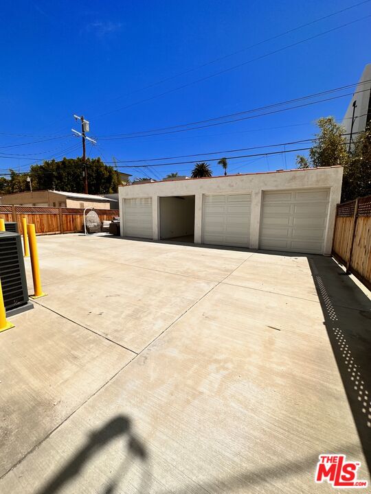 418 N Stanley Ave Unit: 420