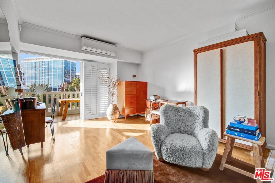 999 N Doheny Dr Unit: 602