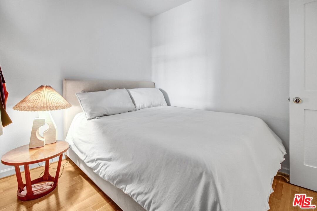 999 N Doheny Dr Unit: 602
