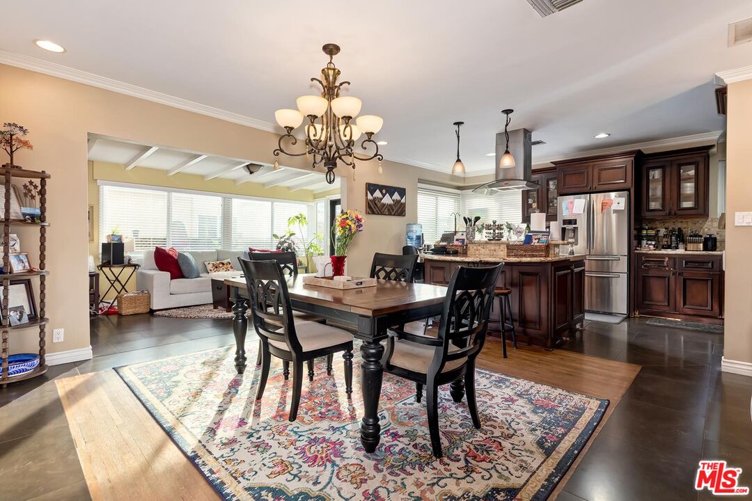 1923 S Crescent Heights Blvd