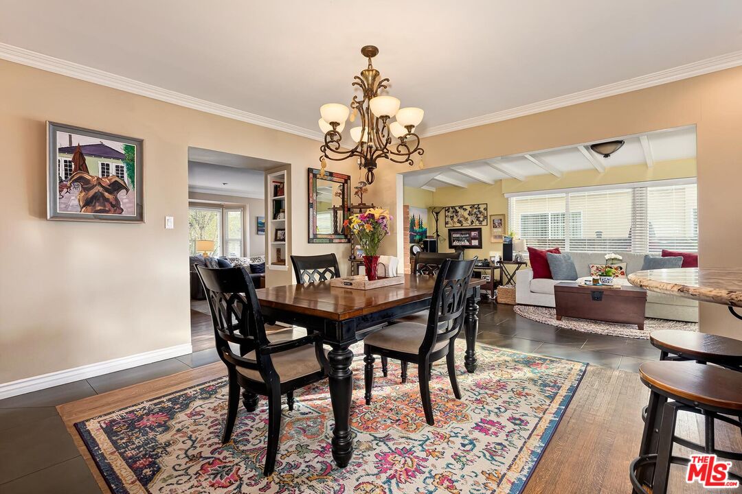 1923 S Crescent Heights Blvd