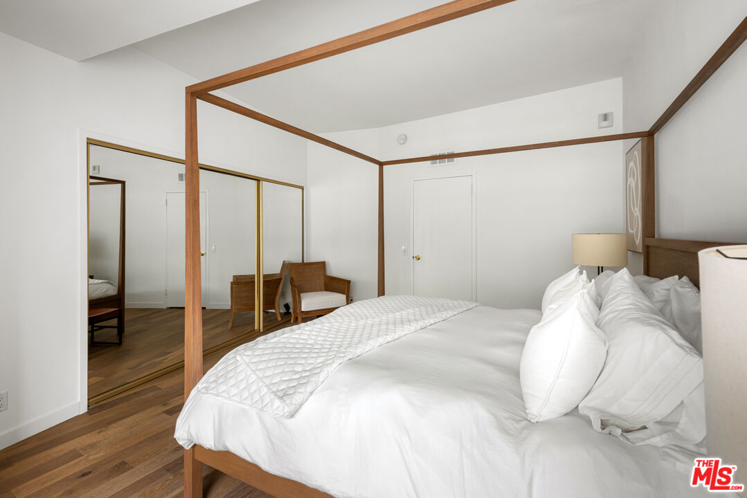 7250 Franklin Ave Unit: 101