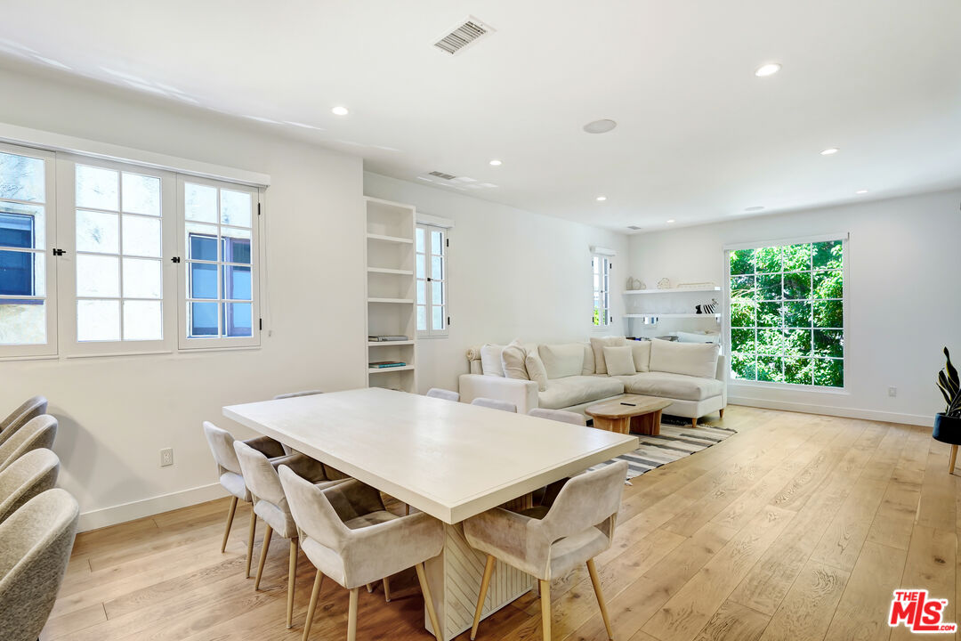 418 N Stanley Ave Unit: 418 1/2