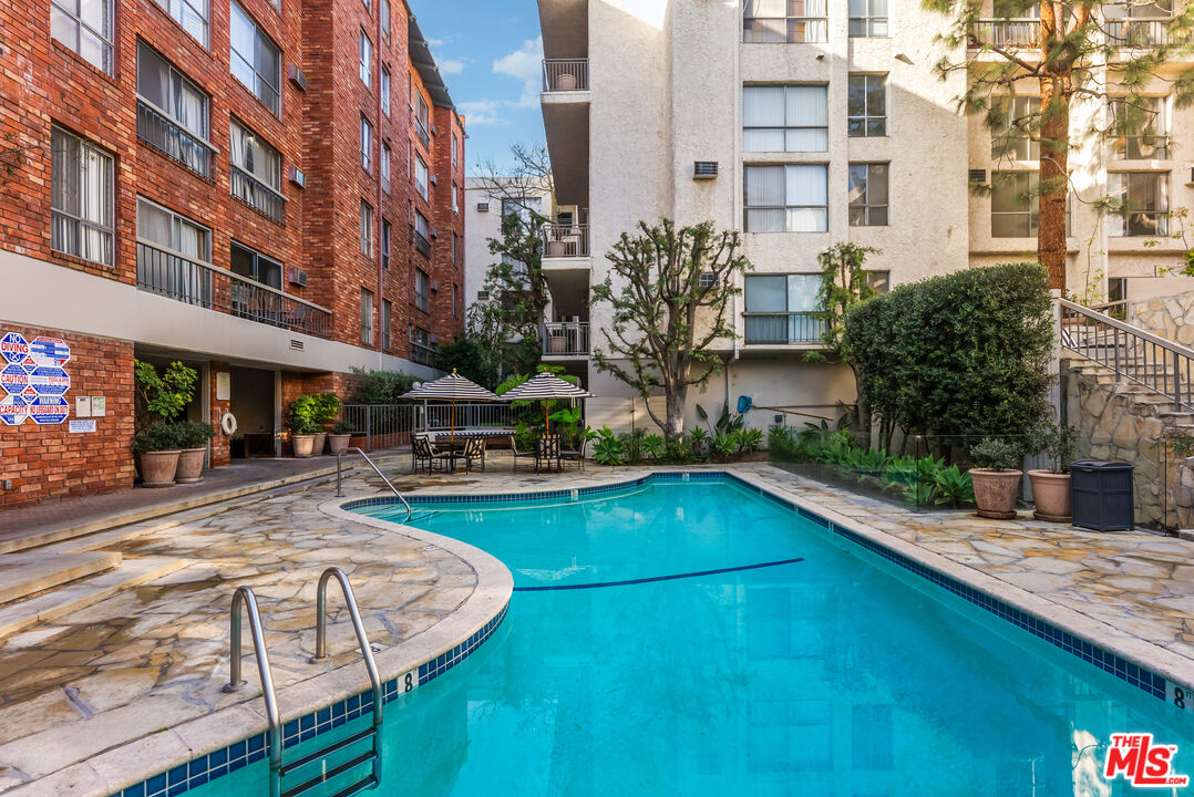 1440 Veteran Ave Unit: 220