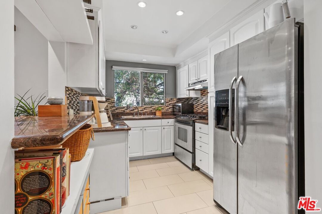 1328 Havenhurst Dr Unit: 207