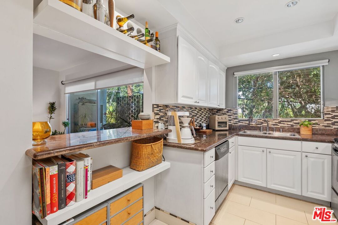 1328 Havenhurst Dr Unit: 207