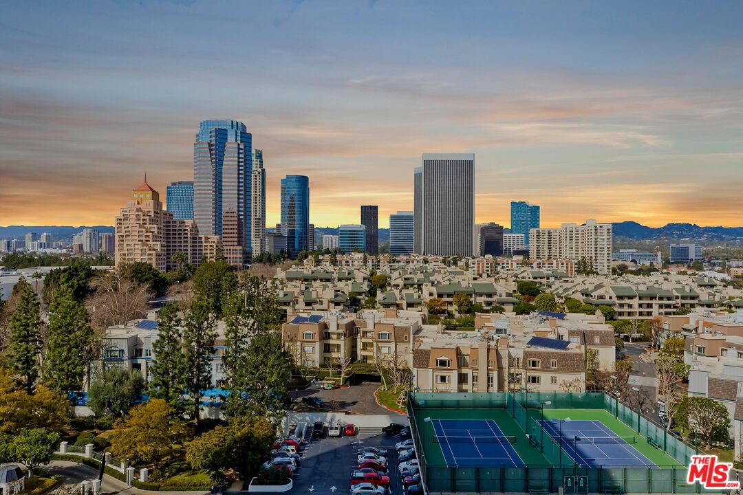 2222 Avenue Of The Stars Unit: 1102