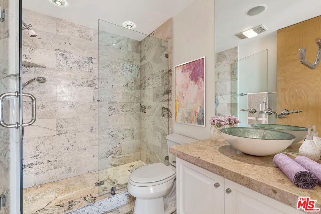 2222 Avenue Of The Stars Unit: 1102