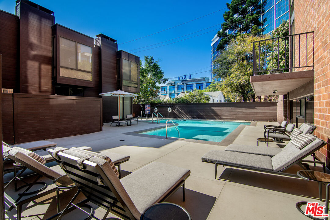 1033 Carol Dr Unit: T13