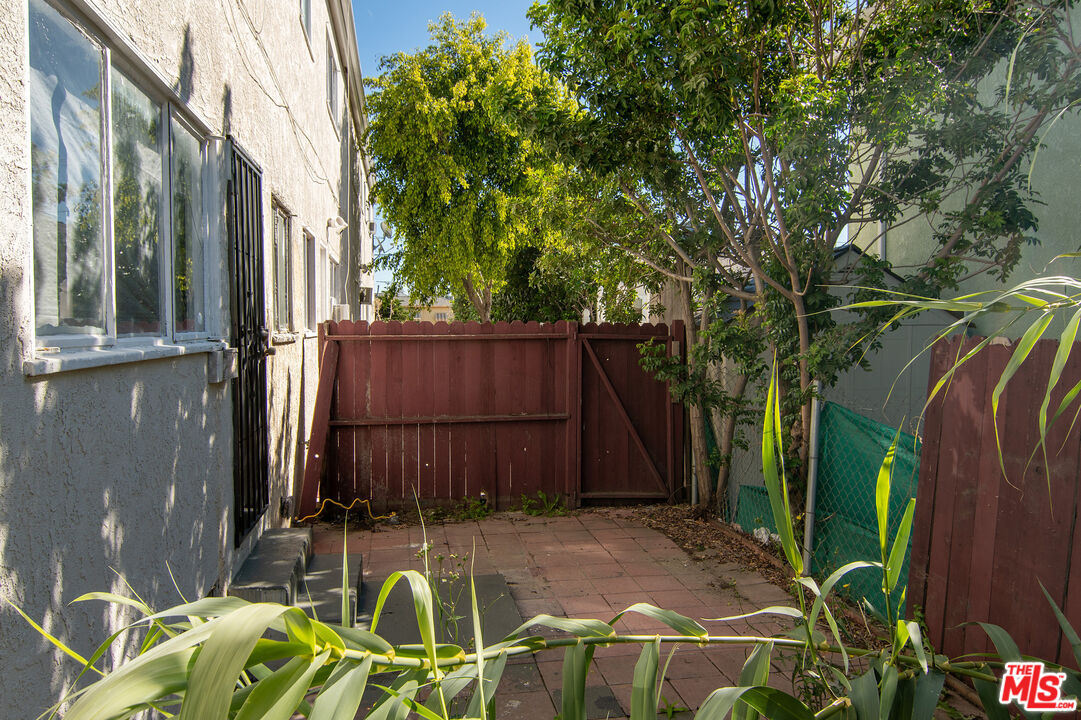 5761 Fair Ave
