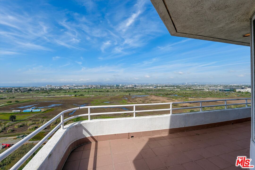 7805 Veragua Dr
