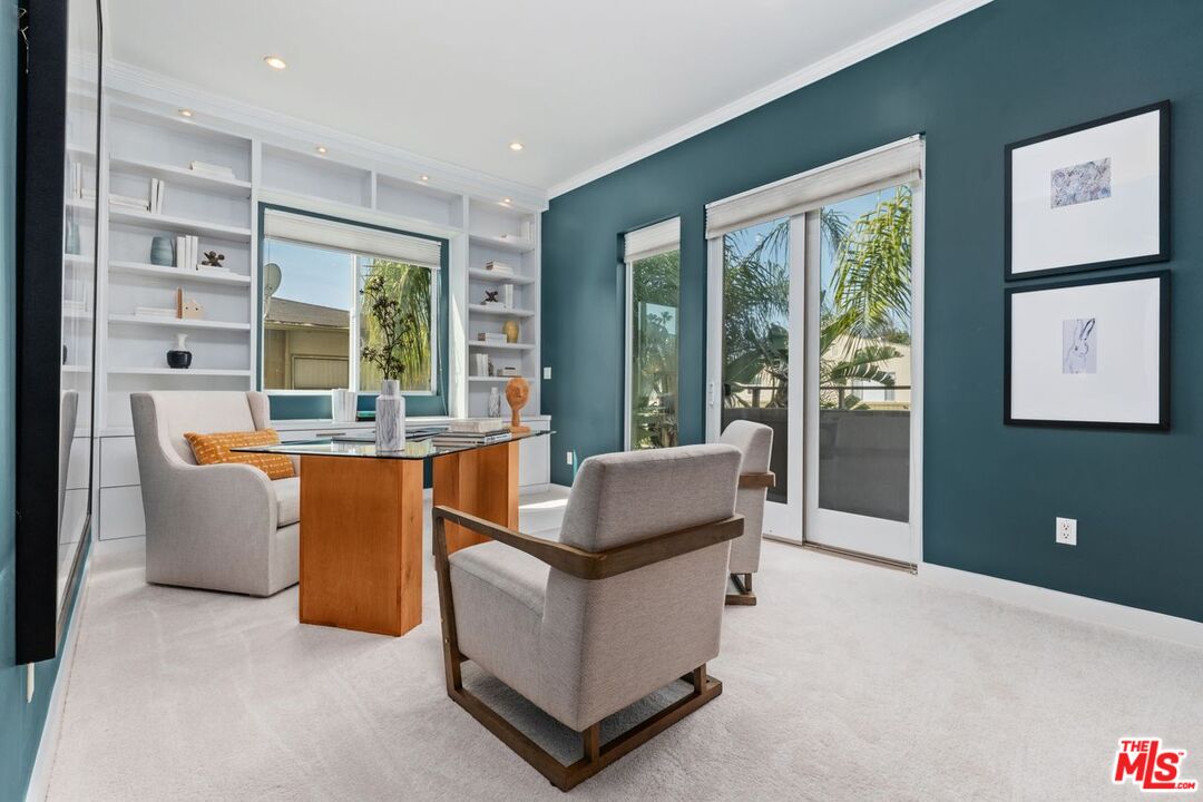 1936 S Shenandoah St Unit: A