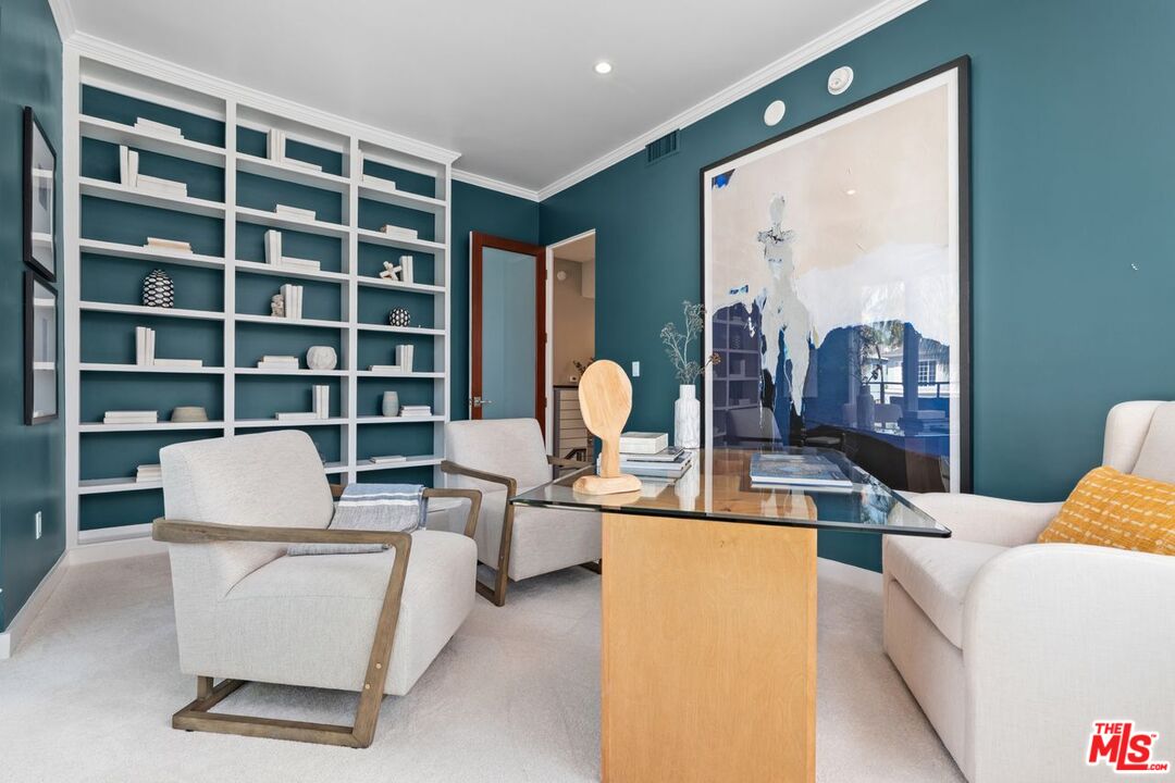 1936 S Shenandoah St Unit: A
