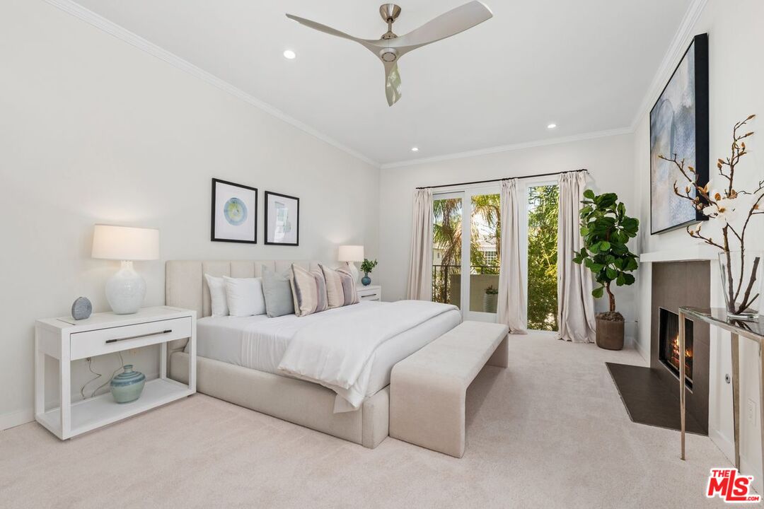 1936 S Shenandoah St Unit: A