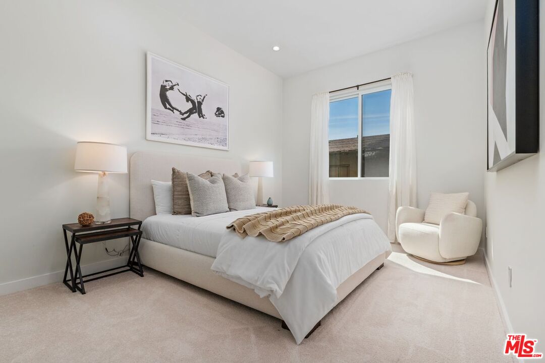 1936 S Shenandoah St Unit: A