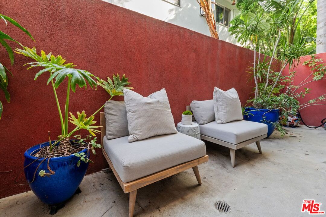1936 S Shenandoah St Unit: A