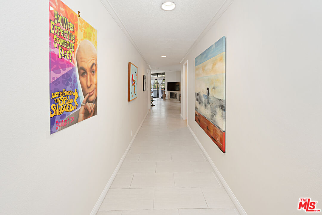 200 N Swall Dr Unit: 553