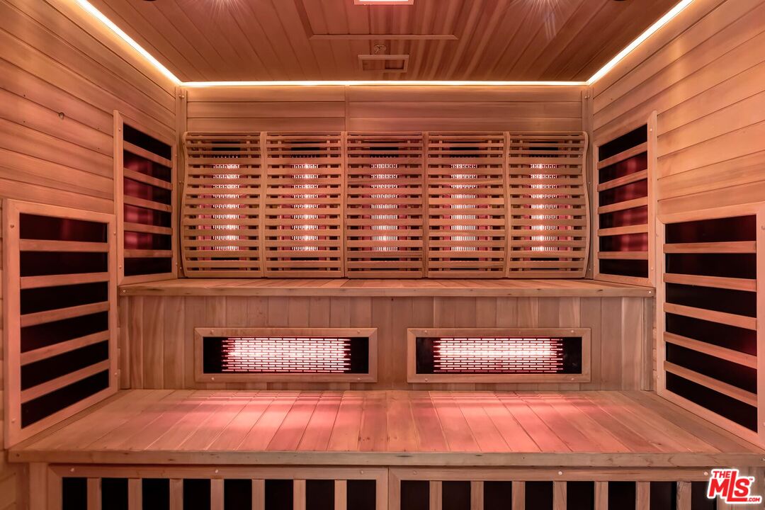 10520 Wilshire Blvd Unit: 1207