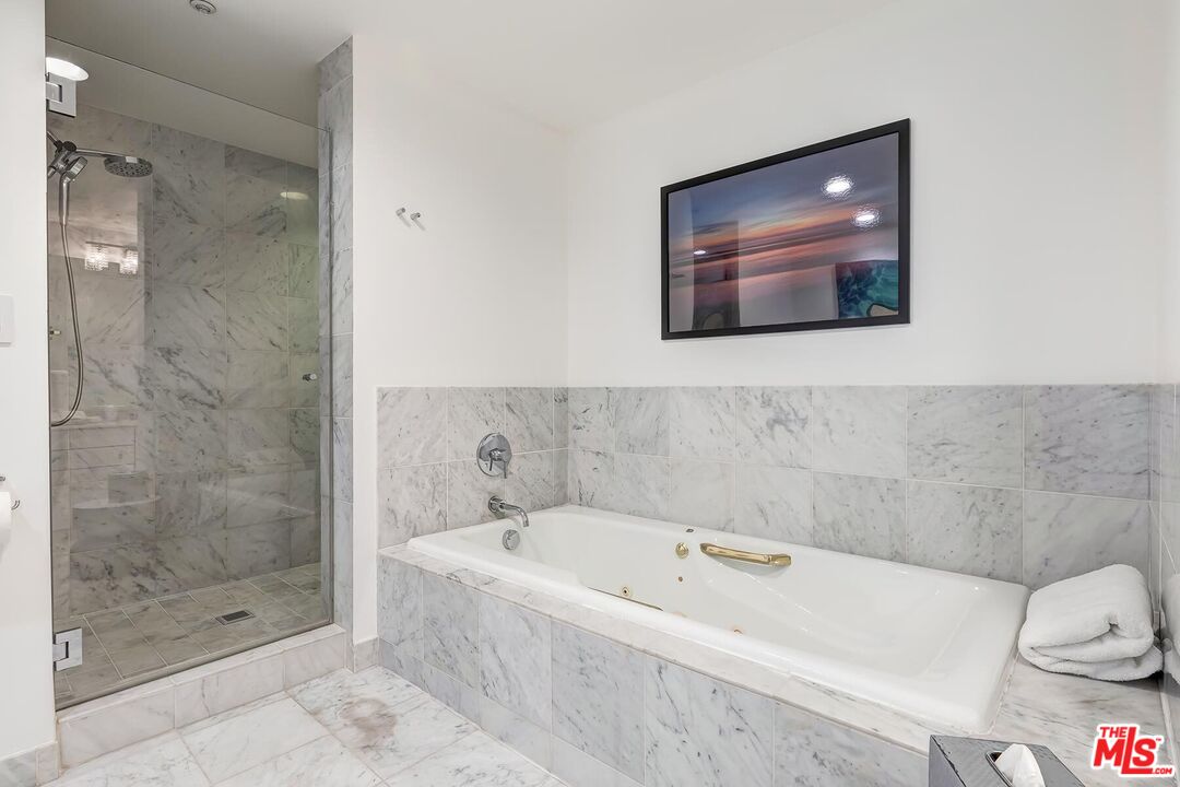 10520 Wilshire Blvd Unit: 1207