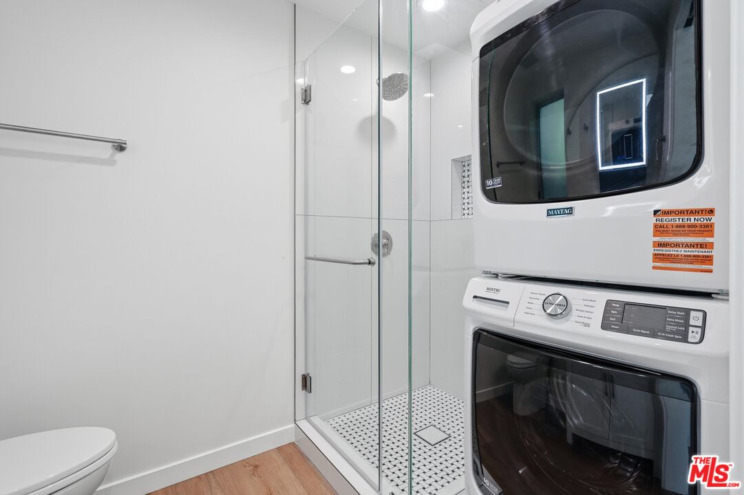 460 La Jolla Unit: 1/2