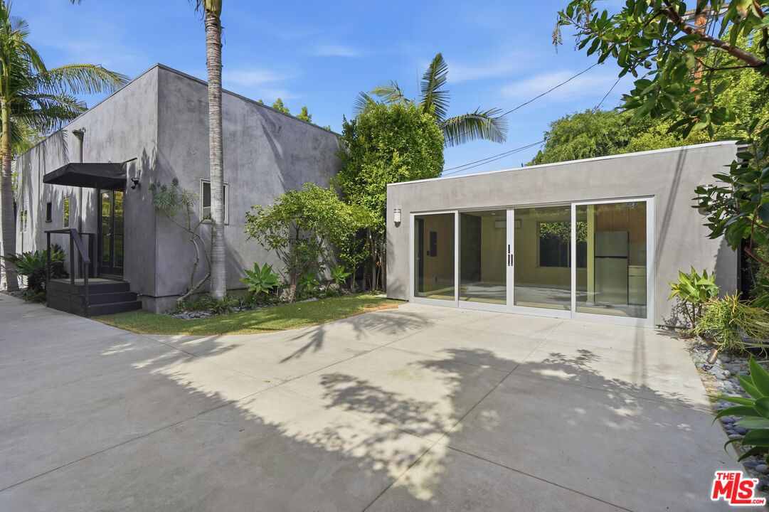 460 La Jolla Unit: 1/2