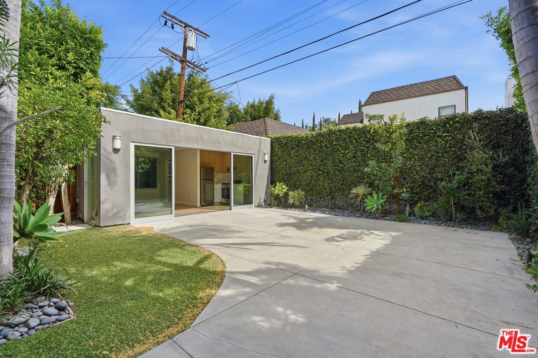 460 La Jolla Unit: 1/2