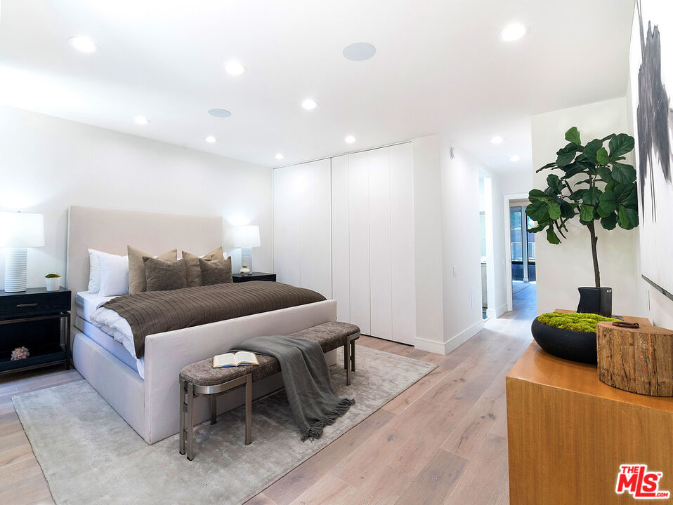 1033 Carol Dr Unit: T13