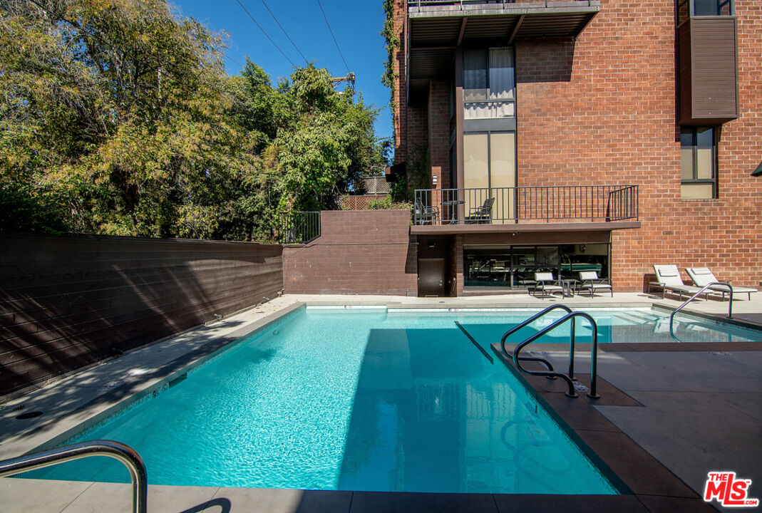 1033 Carol Dr Unit: T13