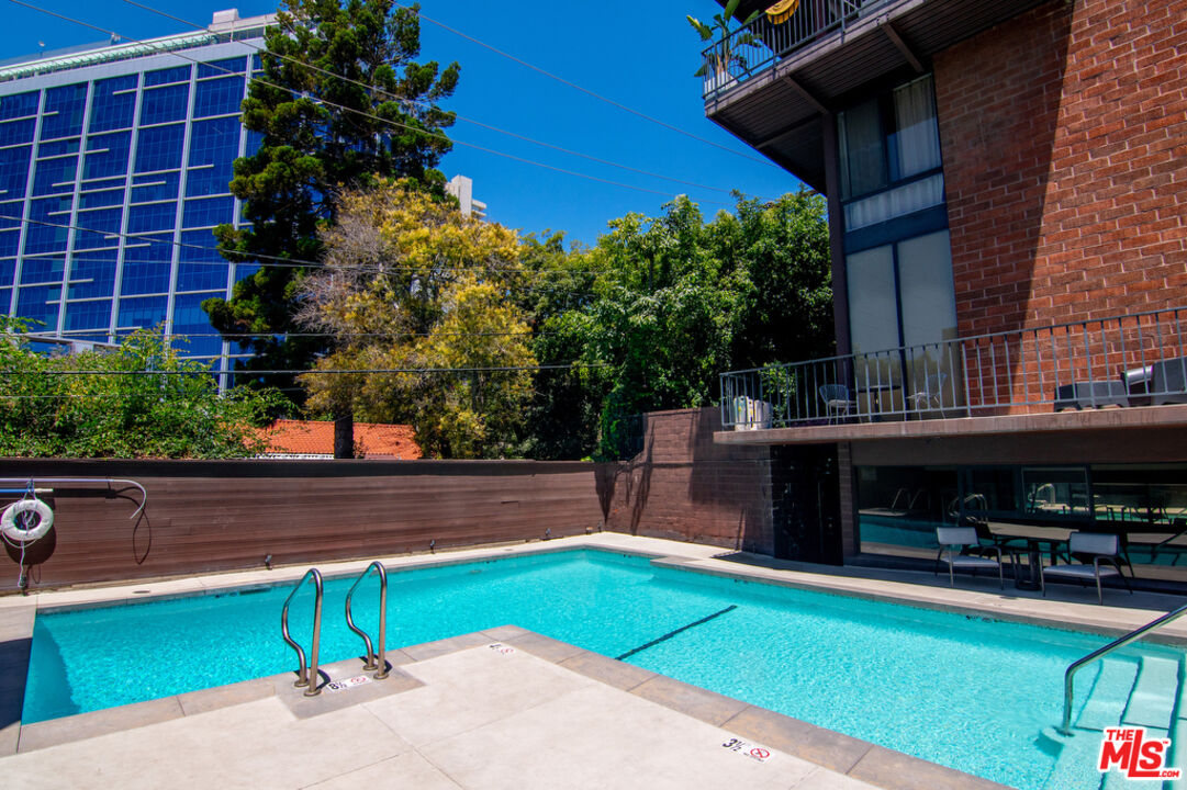 1033 Carol Dr Unit: T13