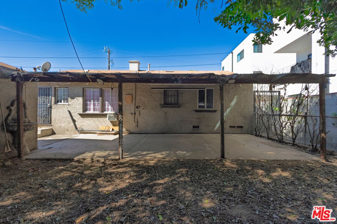7626 Morella Ave