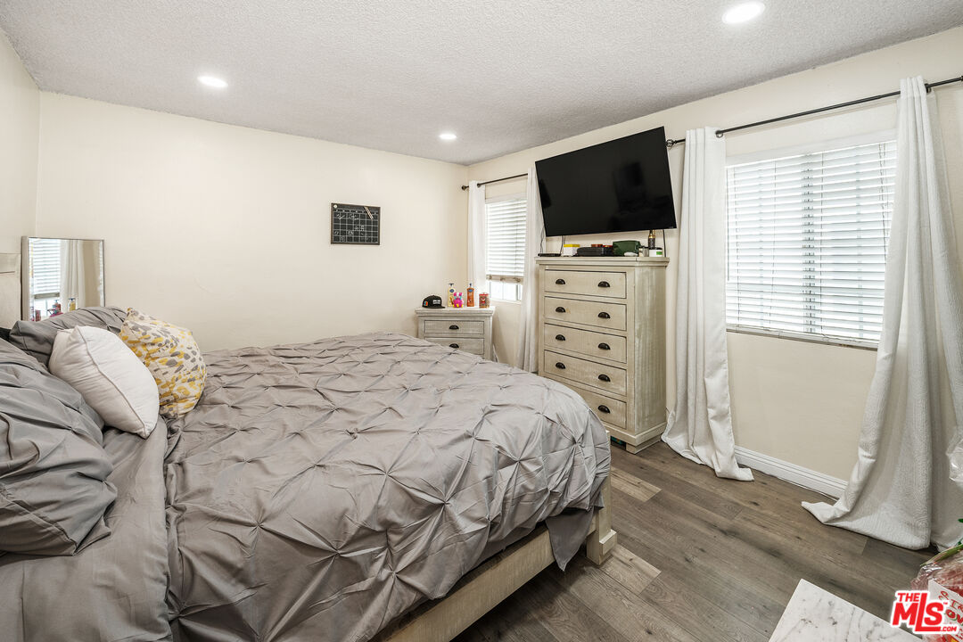3011 Van Buren Pl