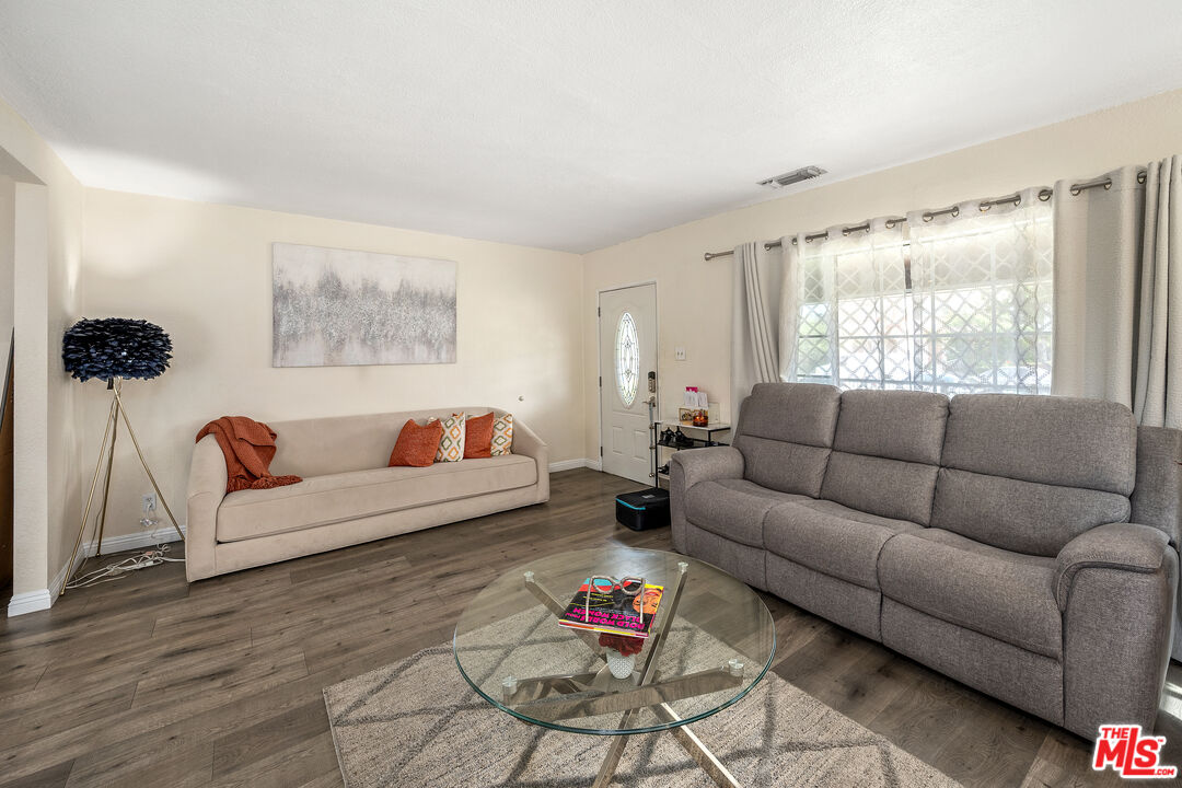 3011 Van Buren Pl