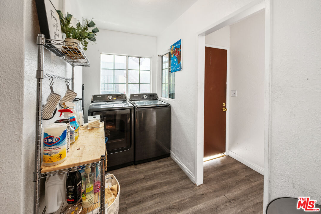 3011 Van Buren Pl