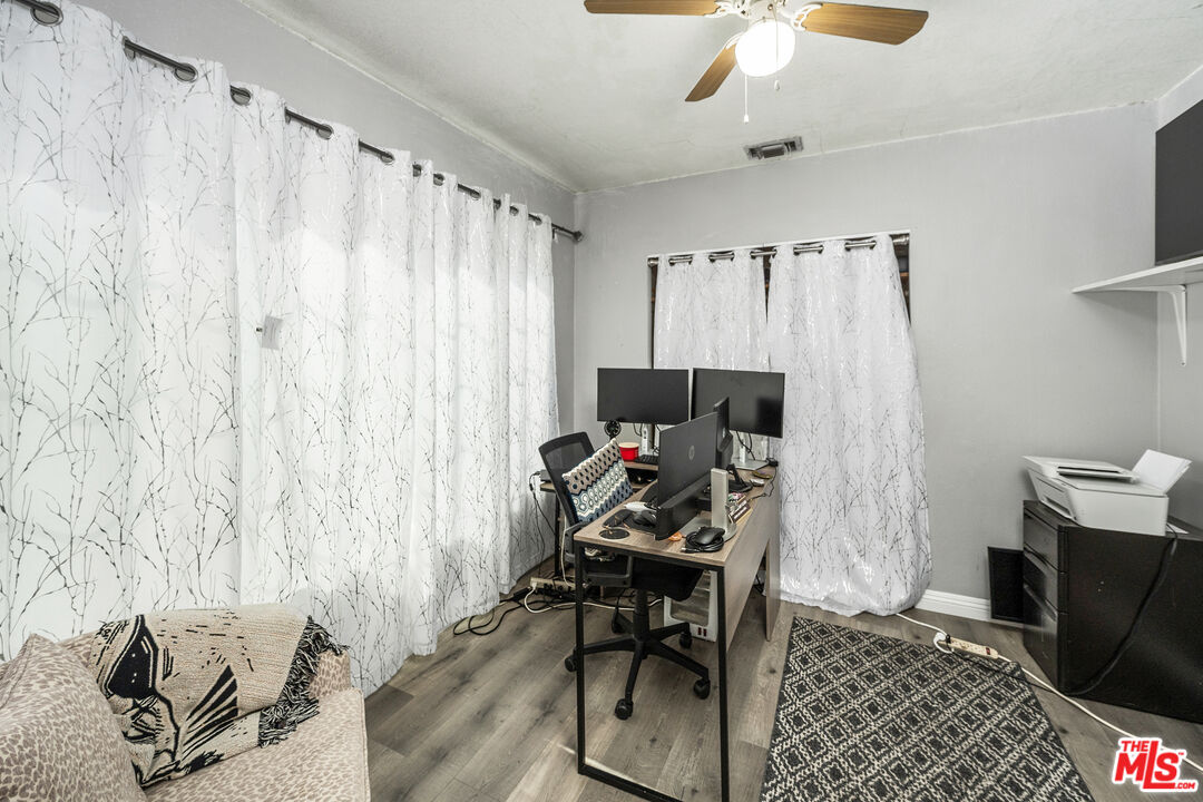 3011 Van Buren Pl
