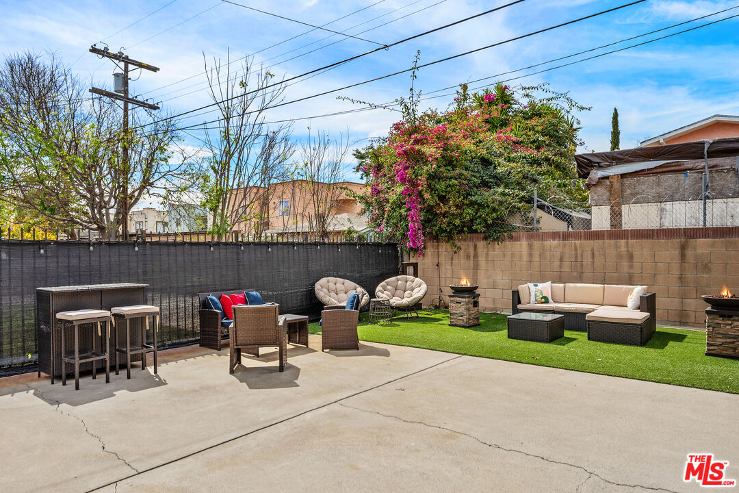 3011 Van Buren Pl
